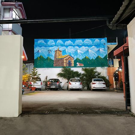 Hotel Kailash Residency 데라둔 외부 사진