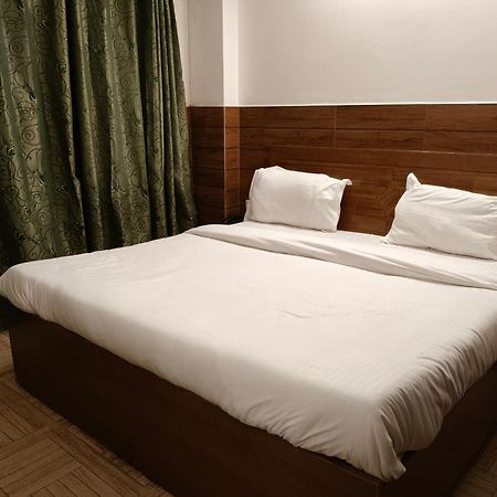 Hotel Kailash Residency 데라둔 외부 사진